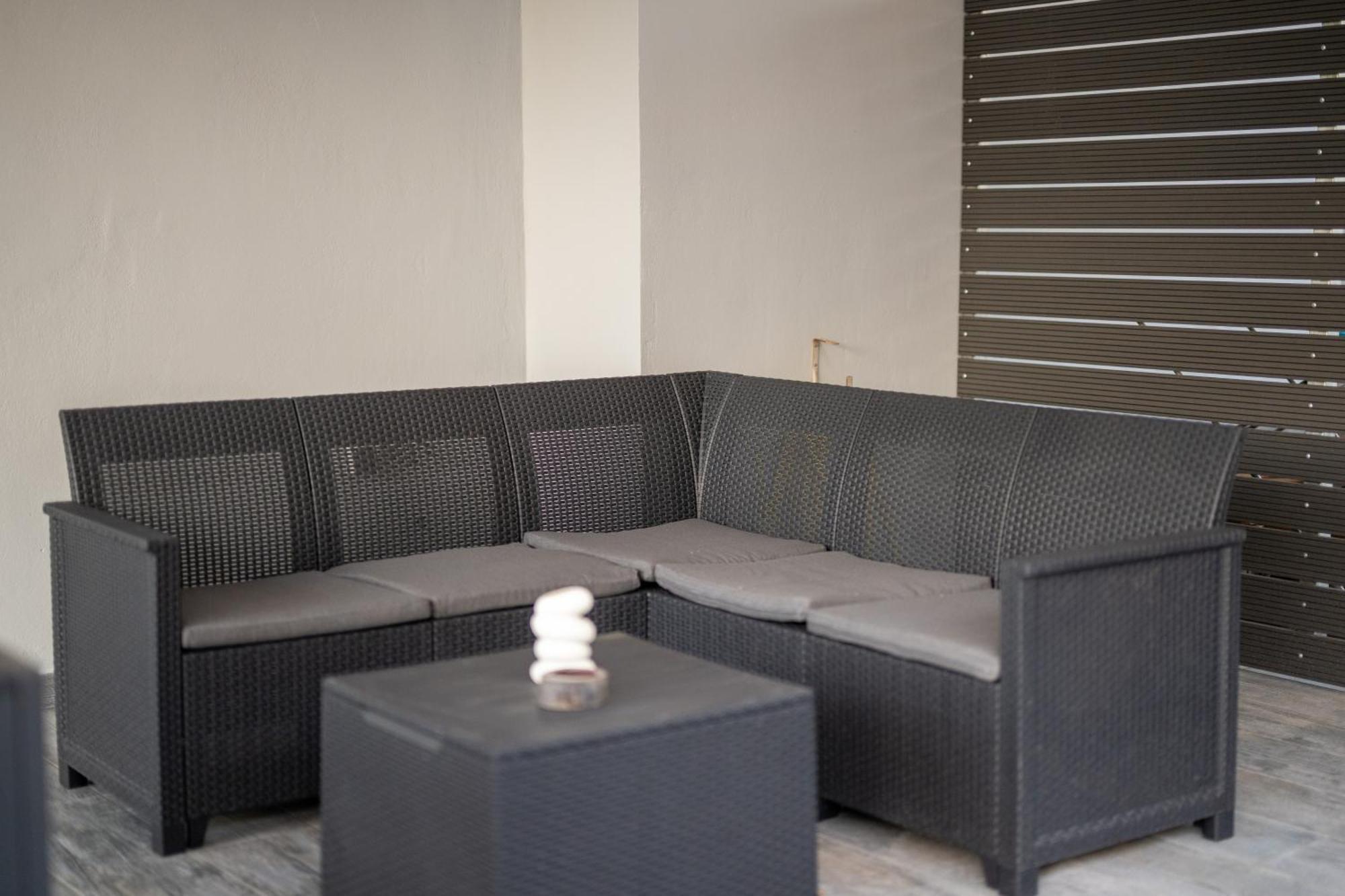 Il Centro Apartment Aigio Exterior foto